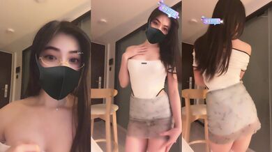 【极品稀缺魔手外购】最新《疯狂抖音》新篇之《美女妈妈》美女妈妈在家不穿内裤好骚 牙刷刷BB 嫩模拍摄现场 (2)